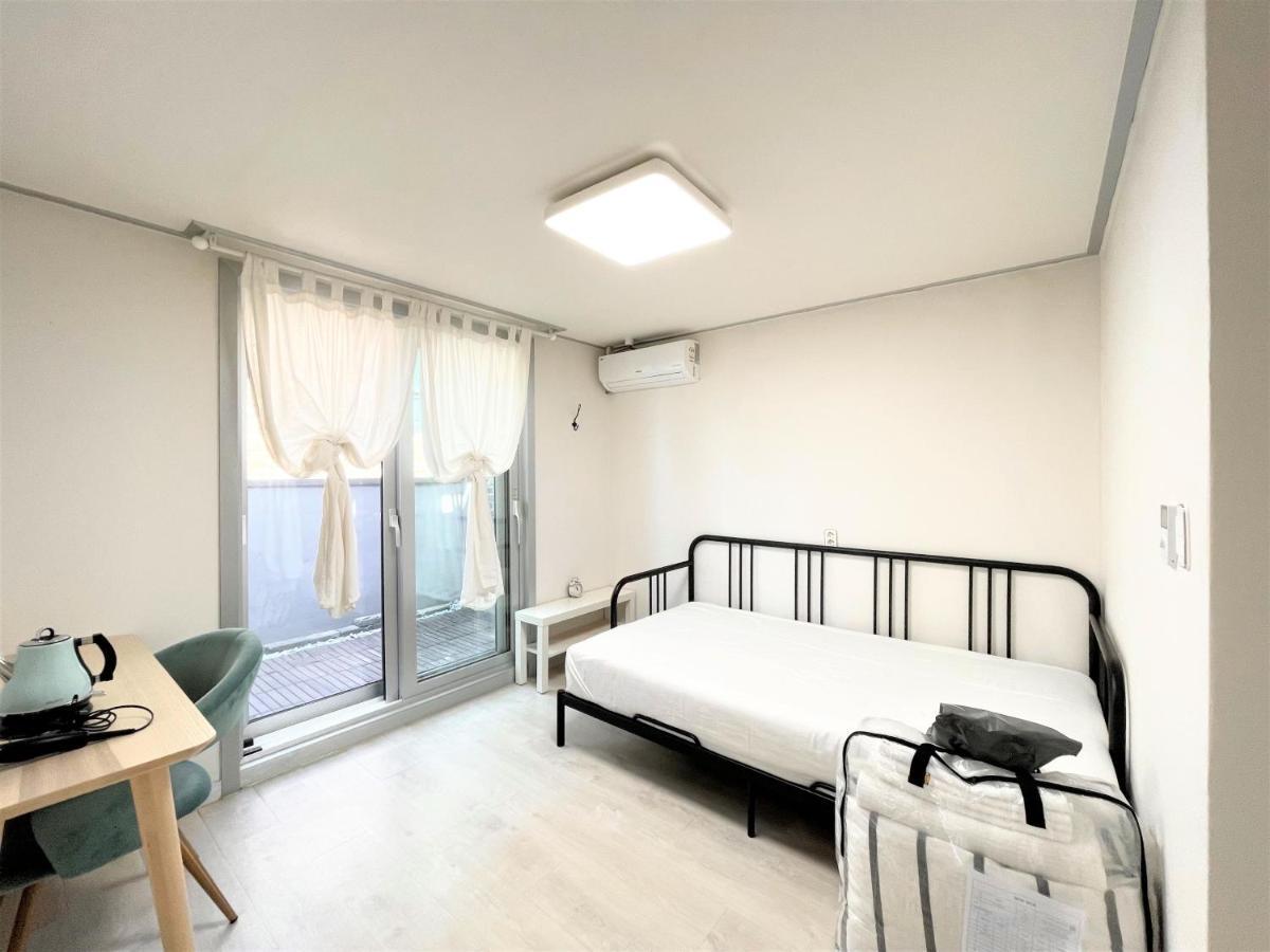 W Premium Guesthouse Incheon Airport Extérieur photo
