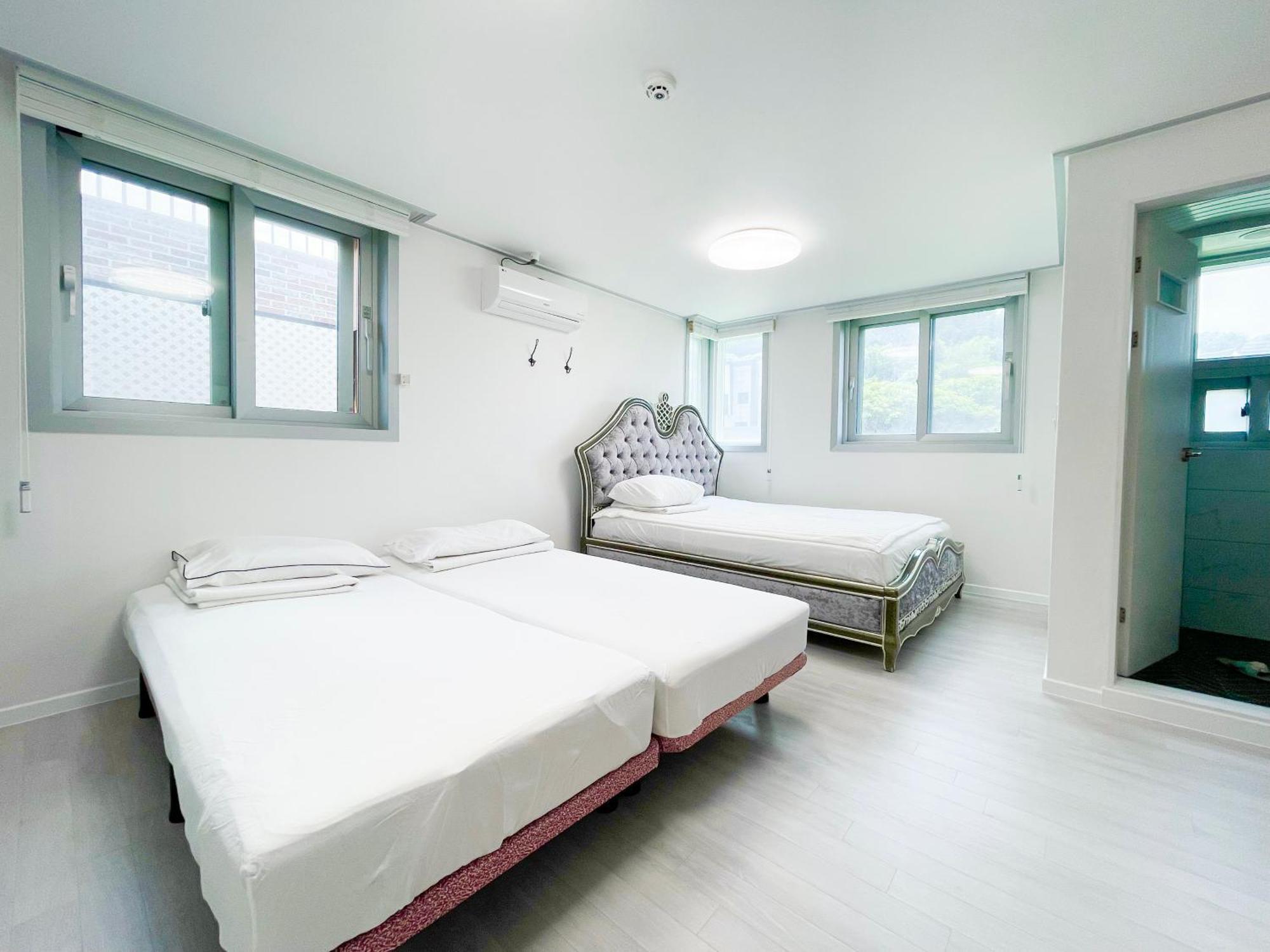 W Premium Guesthouse Incheon Airport Extérieur photo