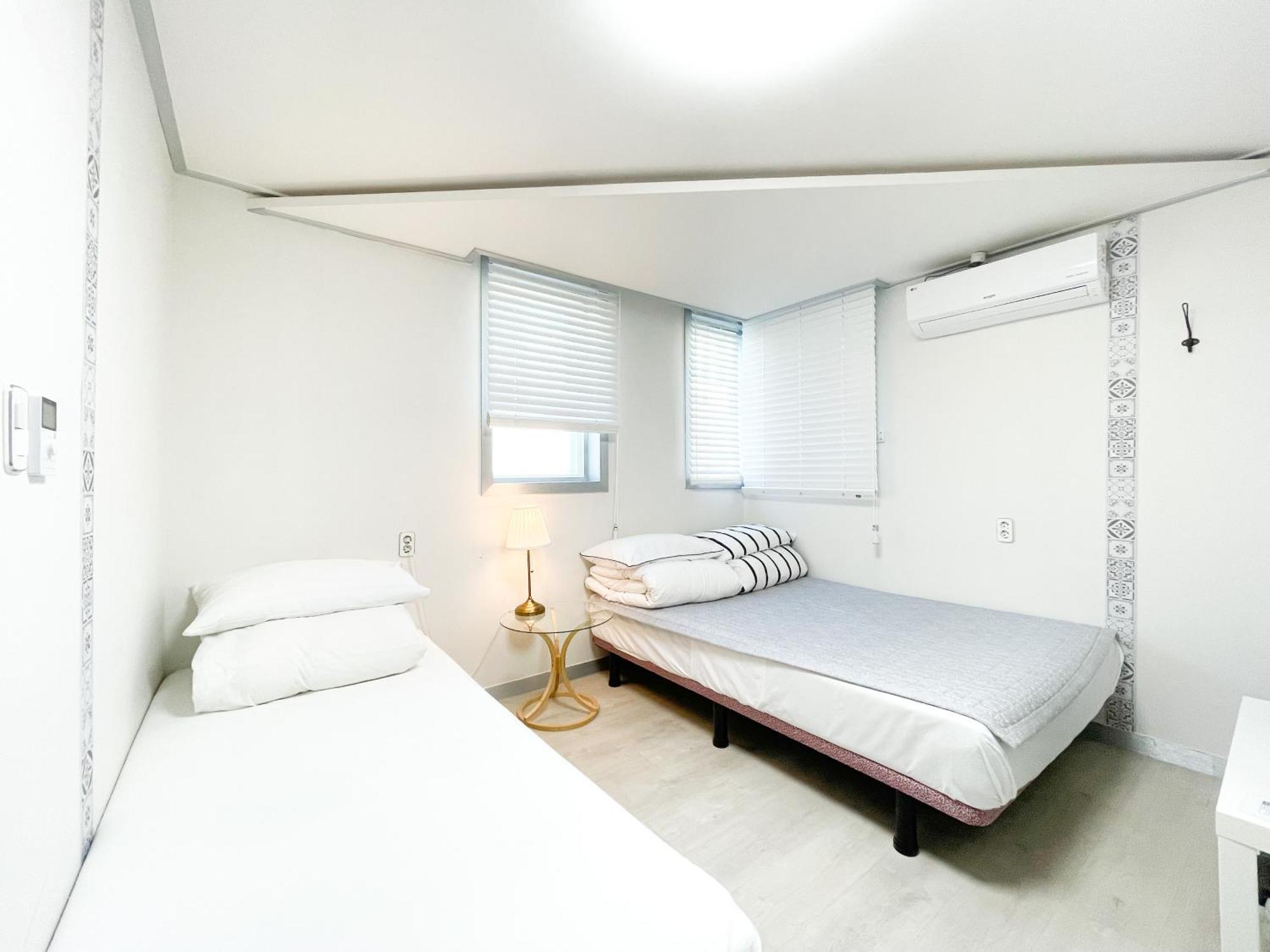 W Premium Guesthouse Incheon Airport Extérieur photo