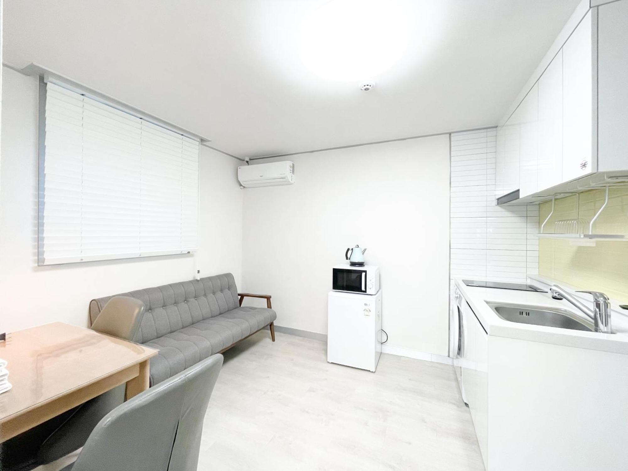 W Premium Guesthouse Incheon Airport Extérieur photo
