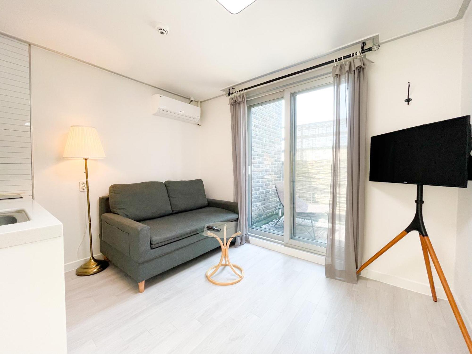 W Premium Guesthouse Incheon Airport Extérieur photo